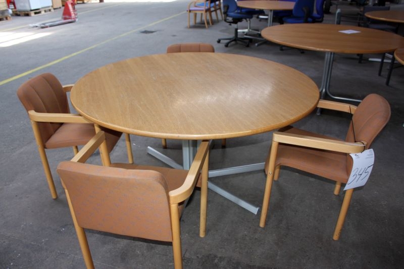 Rundt bord med 4 stole kj auktion machine auctions Rundt plankebord