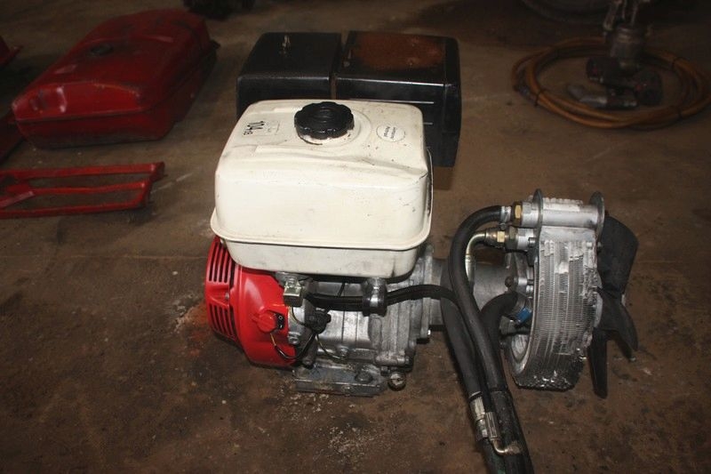 Honda engine, 13 HP with hydraulic pump and oil cooler - KJ Auktion ...